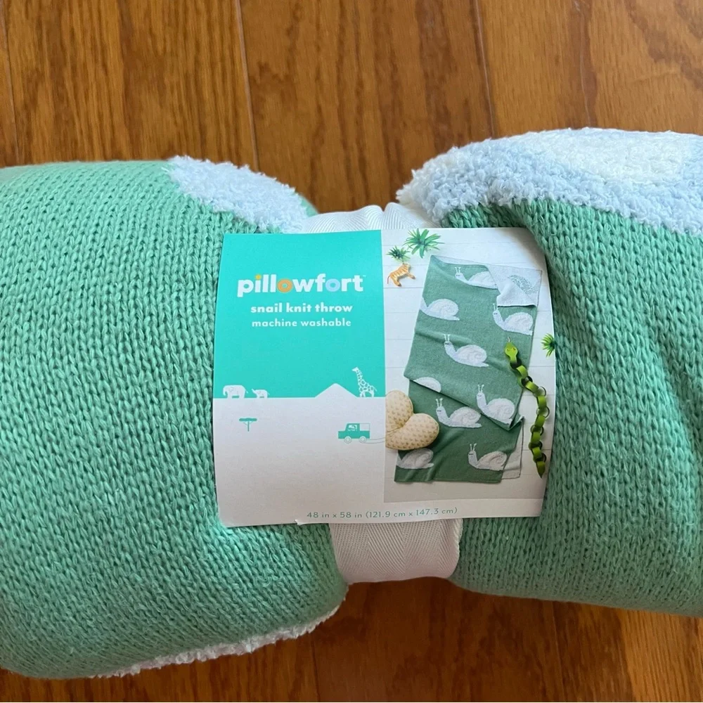 Pillowfort Knit Throw Blanket snail design brand new nwt 48” x 58” - Picture 5 of 5